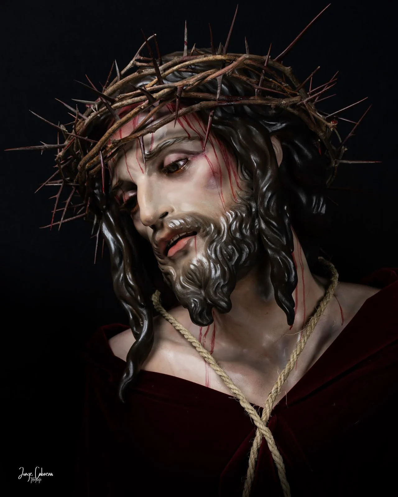 Ecce Homo de Antonio Luis Troya, detalle del rostro y policromía